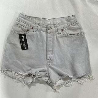 1013. Vintage Levis size 24 - amandenimes - 1013. Vintage Levis size 24 -