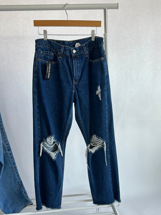 13. Vintage Levis - size 29 - amandenimes - 13. Vintage Levis - size 29 -