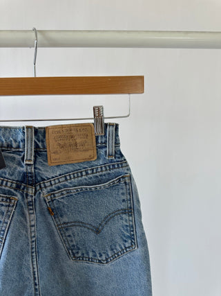 3048. Vintage Levis size 22 - amandenimes - 3048. Vintage Levis size 22 -