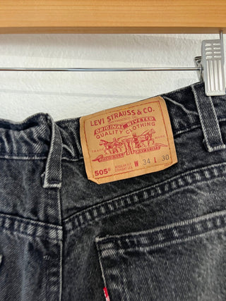2077. Vintage Levis size 32 - amandenimes - 2077. Vintage Levis size 32 -
