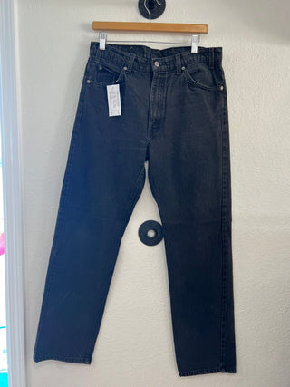 2073. Vintage Levis size 32 - amandenimes - 2073. Vintage Levis size 32 -
