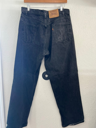 2076. Vintage Levis size 32 - amandenimes - 2076. Vintage Levis size 32 -