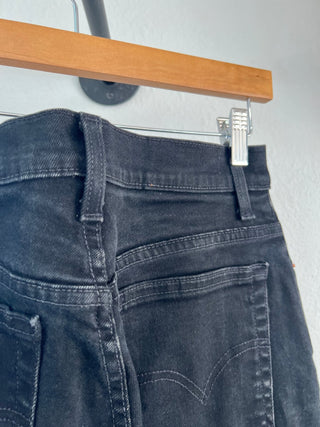 2025. Vintage Levis size 28 - amandenimes - 2025. Vintage Levis size 28 -