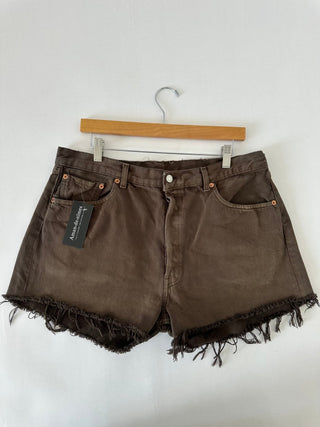 3043. Vintage Levis size 33 - amandenimes - 3043. Vintage Levis size 33 -