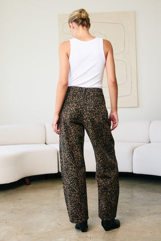 Leopard Barrel Jeans -