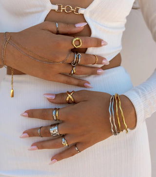 Serenity Bangle - Silver -