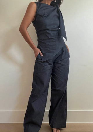 The Dally Asymmetrical Top -