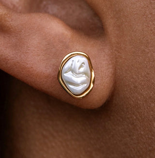 Oasis Studs