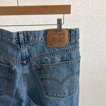 Load image into Gallery viewer, 35. Vintage Levis size 34
