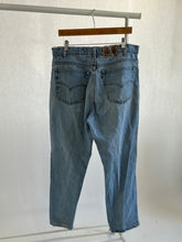 Load image into Gallery viewer, 72. Vintage Levis size 33
