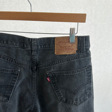 Load image into Gallery viewer, 45. Vintage Levis size 31
