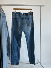 Load image into Gallery viewer, 2. Vintage Levis size 35
