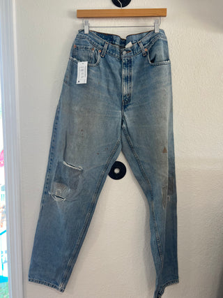 2069. Vintage Levis size 32