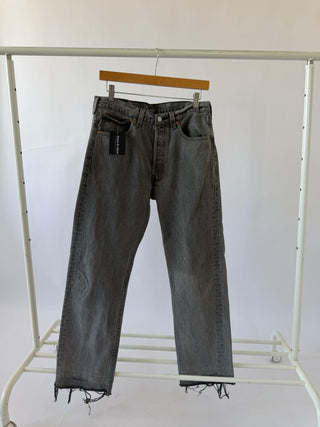 5004. Size 29 Vintage Levis