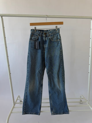 5028. Size 23 Vintage Levis