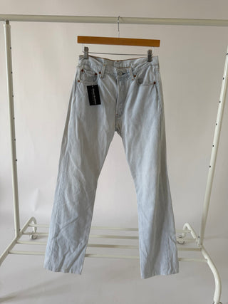 4027. Size 27 Vintage Levis - Vintage Denim