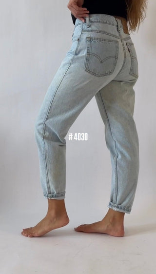 4030. Size 27 Vintage Levis - Vintage Denim