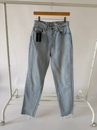 4034. Size 27 Vintage Levis - Vintage Denim