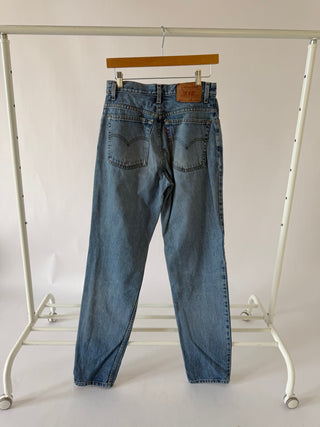 4038. Size 27 Vintage Levis - Vintage Denim