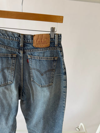 4043. Size 27 Vintage Levis - Vintage Denim