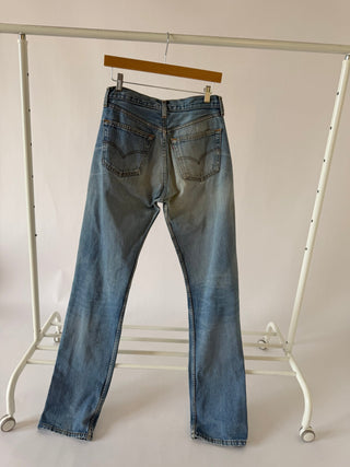 4044. Size 27 Vintage Levis - Vintage Denim