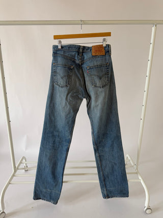 4048. Size 27 Vintage Levis - Vintage Denim