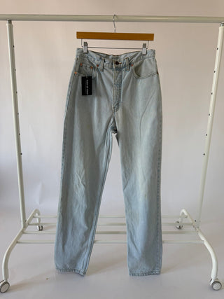 4057. Size 28 Vintage Levis - Vintage Denim