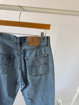 4058. Size 28 Vintage Levis - Vintage Denim