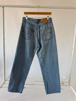 4058. Size 28 Vintage Levis - Vintage Denim