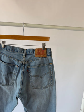 4061. Size 28 Vintage Levis - Vintage Denim