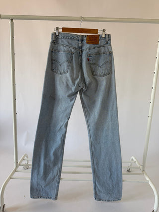 4065. Size 29 Vintage Levis - Vintage Denim