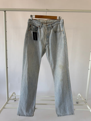 4066. Size 29 Vintage Levis - Vintage Denim