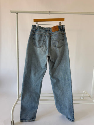 4067. Size 29 Vintage Levis - Vintage Denim