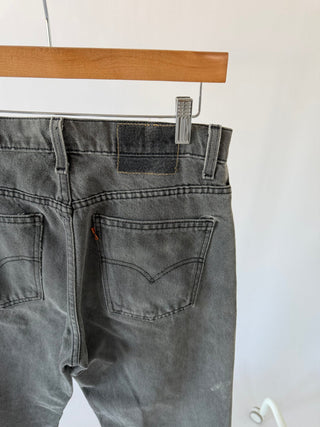 4072. Size 29 Vintage Levis - Vintage Denim