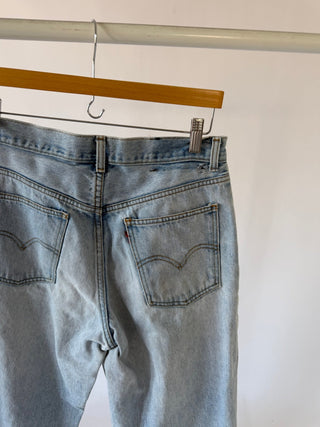 4074. Size 29 Vintage Levis - Vintage Denim