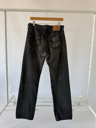 4076. Size 29 Vintage Levis - Vintage Denim