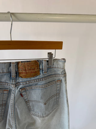 4077. Size 29 Vintage Levis - Vintage Denim