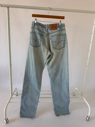 4083. Size 30 Vintage Levis - Vintage Denim