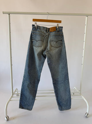 4087. Size 30 Vintage Levis - Vintage Denim