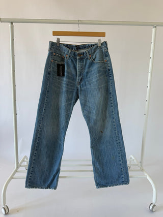 4089. Size 31 Vintage Levis - Vintage Denim