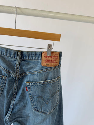 4089. Size 31 Vintage Levis - Vintage Denim