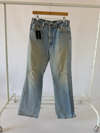 4091. Size 31 Vintage Levis - Vintage Denim