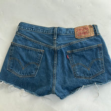 Load image into Gallery viewer, 93. Vintage Levis size 31
