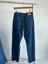 Load image into Gallery viewer, 13. Vintage Levis - size 29
