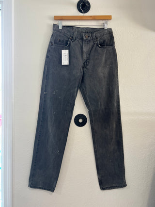 2029. Vintage Levis size 28