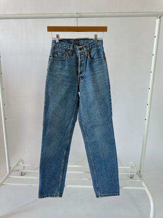 3053. Vintage Levis size 23 - amandenimes - 3053. Vintage Levis size 23 - 