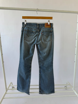 5007. Size 28 Vintage Levis - Vintage Denim