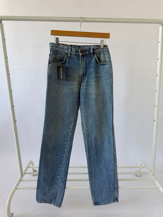 5009. Size 28 Vintage Levis - Vintage Denim
