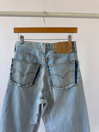 5015. Size 26 Vintage Levis - Vintage Denim