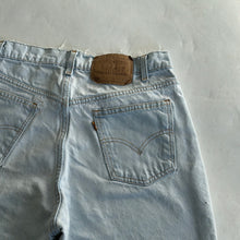 Load image into Gallery viewer, 113. Vintage Levis size 28
